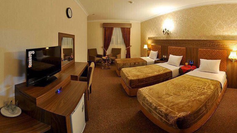 اتاق سه تخته هتل تابران مشهد